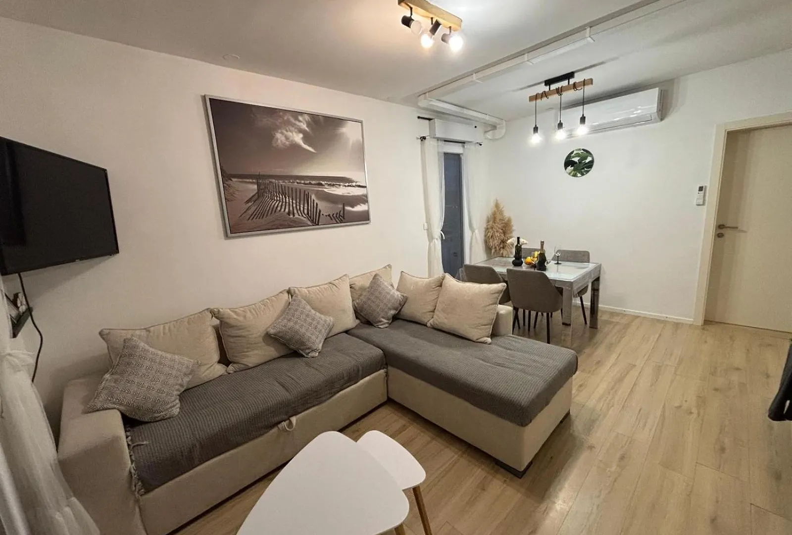 Apartman Hana 비오그라드나모루