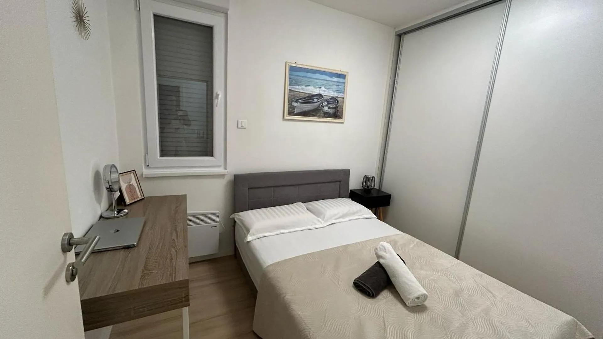 Apartman Hana 비오그라드나모루 아파트
